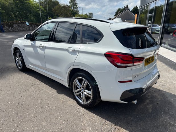 BMW X1 XDRIVE20D M SPORT 6