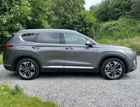 Hyundai SANTA FE 2.2 Santa Fe Premium SE CRDi Auto 4WD 5dr 3