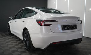 Tesla Model 3 RWD GROK AI Rear Screen Heated & Vented Seats Premium Sound One Owner VAT Q 8