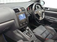 Volkswagen Golf 3.2 V6 R32 Hatchback 5dr Petrol DSG 4Motion (233 g/km, 247 bhp) 21