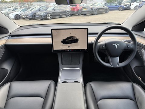 Tesla Model 3 Long Range Saloon 4dr Electric Auto RWD (282 ps) 31