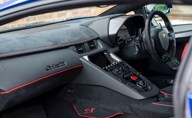 Lamborghini Aventador SV LP 750-4 Coupe 16