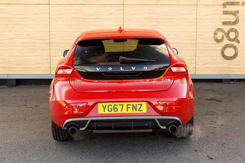 Volvo V40 T2 R-DESIGN NAV PLUS 6