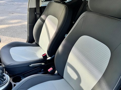 Hyundai i10 MPI PREMIUM 34