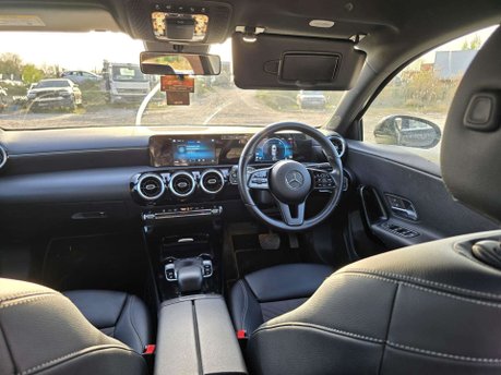 Mercedes-Benz A Class 1.5 A180d SE Hatchback 5dr Diesel 7G-DCT Euro 6 (s/s) (116 ps) 14
