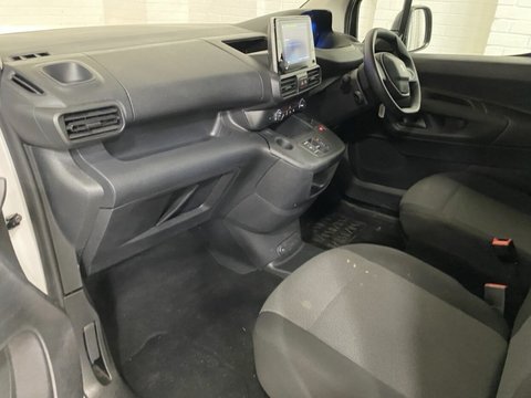 Peugeot Partner PROFESSIONAL PREMIUM PLUS L1 12