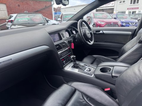 Audi Q7 TDI QUATTRO S LINE PLUS 12