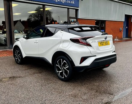 Toyota C-HR 1.8 C-HR-Dynamic HEV CVT 5dr 9