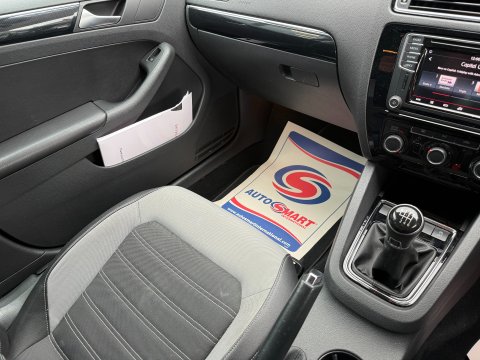 Volkswagen Jetta GT TDI BLUEMOTION TECHNOLOGY 10