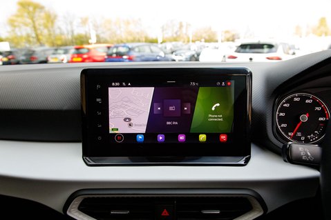 SEAT Arona TSI SE TECHNOLOGY 21