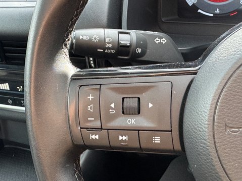 Nissan Qashqai (Sold) 1.3 DIG-T MHEV N-Connecta SUV 5dr Petrol Hybrid Manual Euro 6 (s/s) 13