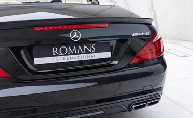 Mercedes-Benz SL Class SL63 AMG 41