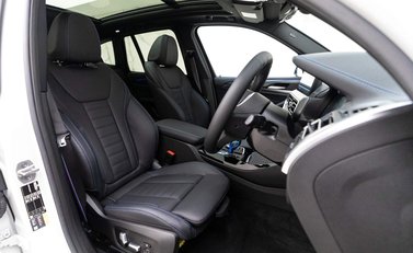 BMW Ix3 M Sport Pro 6