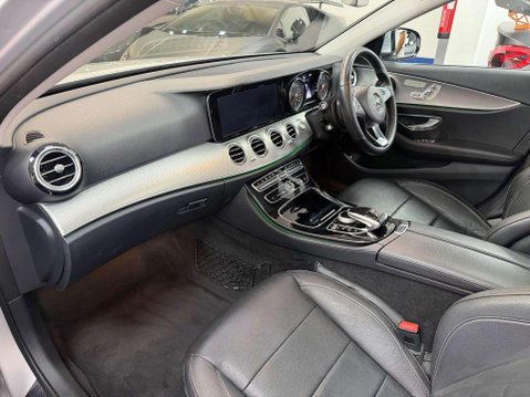 Mercedes-Benz E Class 2.0 E220d SE (Premium) Saloon 4dr Diesel G-Tronic+ Euro 6 (s/s) (194 ps) 34