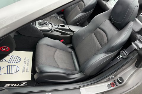 Nissan 370Z V6 GT AUTOMATIC ROADSTER - VERY RARE AUTO CONVERTIBLE 30