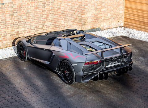 Lamborghini Aventador SV LP 750-4 Roadster 26