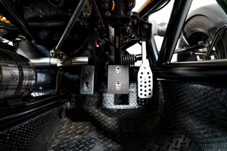 Ariel Atom 4 R 400 BHP. OVER £55K IN EXTRAS. 6-SPEED SEQUENTIAL. CARBON WHEELS & PANELS. 47