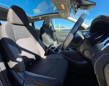 Nissan Qashqai 1.3 Qashqai N-Connecta DiG-T 5dr 56