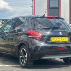 Peugeot 208 1.2 PureTech Tech Edition Hatchback 5dr Petrol Manual Euro 6 (s/s) (82 ps) 6