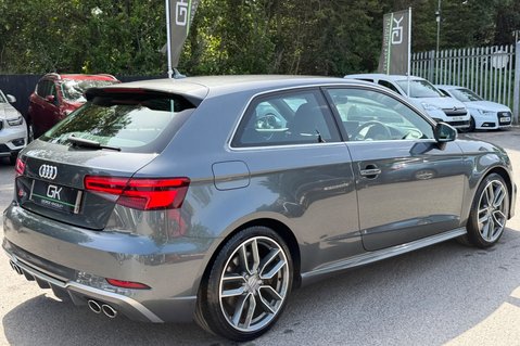 Audi S3 QUATTRO 3 DOOR - APPLE CAR PLAY - VIRTUAL COCKPIT -2 OWNERS -FULL SERVICE H 7