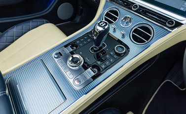 Bentley Continental GTC W12 First Edition 24