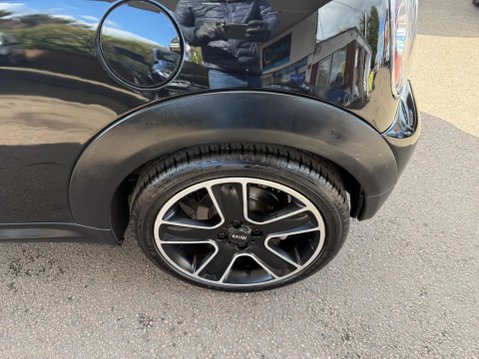 Mini Convertible 2.0 Cooper D Auto Euro 5 2dr 25