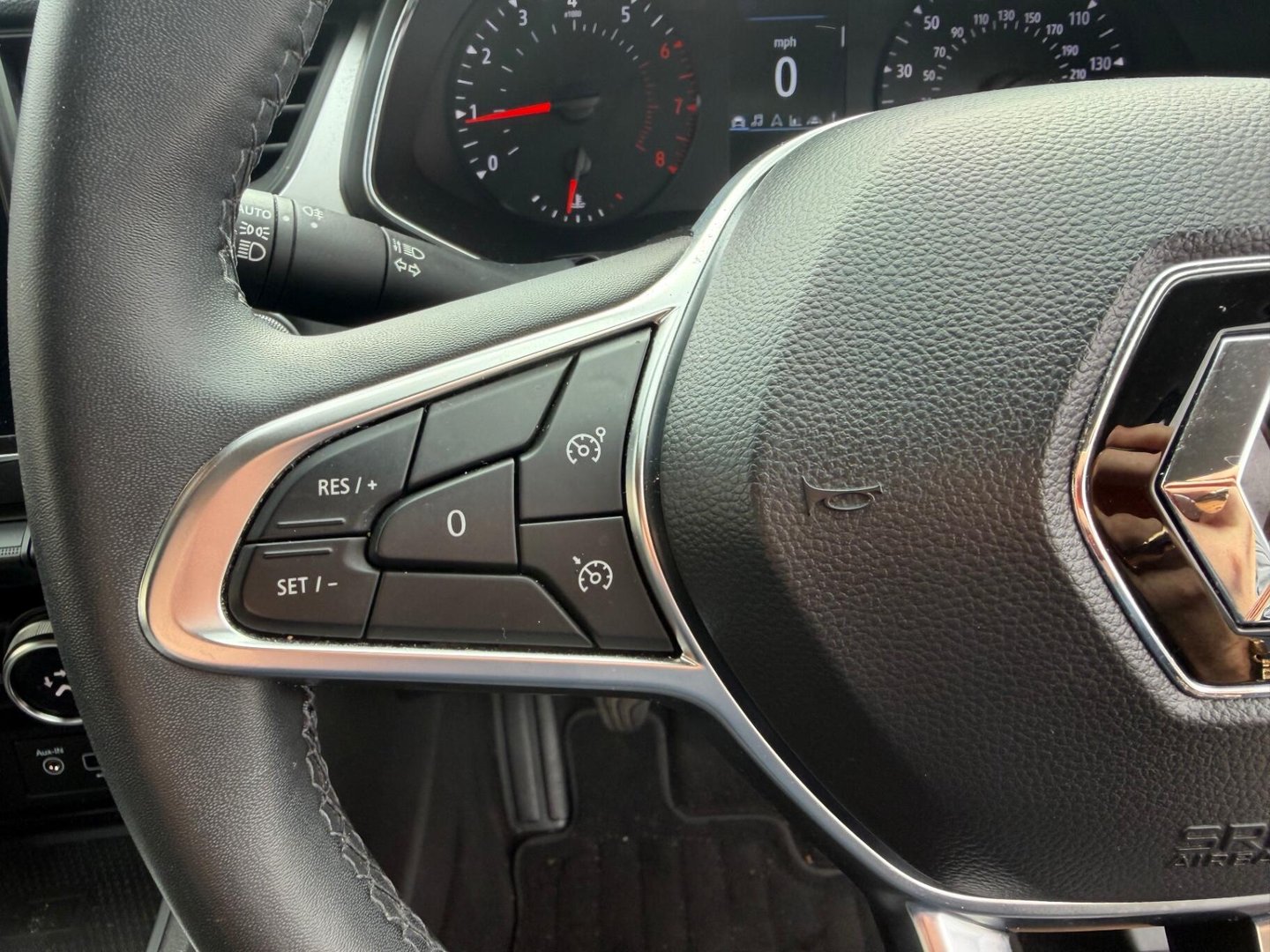 2022 Renault Captur — image 15