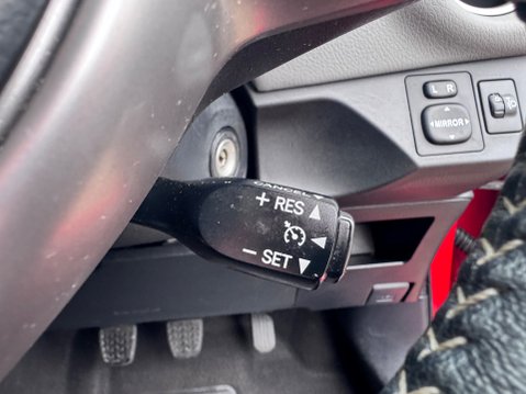 Toyota Yaris 1.33 VVT-I ICON 14