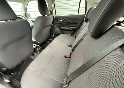 Suzuki Swift Motion 1.2 Mild Hybrid 14