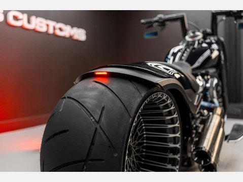 Harley-Davidson Terminator REV-9 17