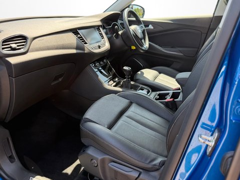 Vauxhall Grandland X 1.2 Turbo Elite Nav 5dr 2