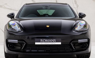 Porsche Panamera Turbo 4