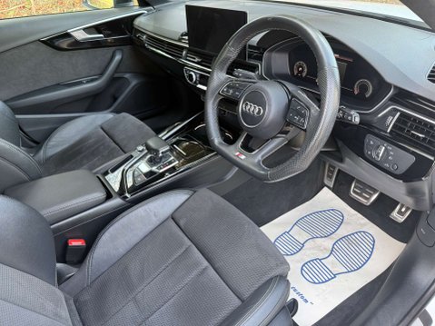 Audi A4 2.0 A4 Black Edition 35 TDI MHEV Semi-Auto 5dr 5