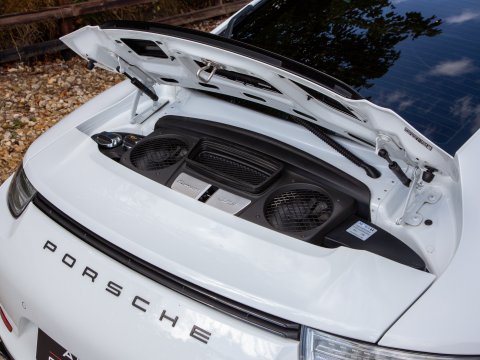 Porsche 911 CARRERA GTS PDK 15