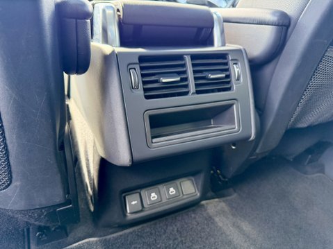 Land Rover Discovery R-DYNAMIC SE MHEV 52
