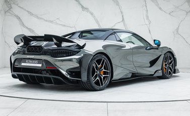 McLaren 765LT Spider 7