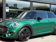 Mini Hatch Cooper 1.5 Sport Comfort / Navigation 3 door - SAT NAV - JCW STYLING 1