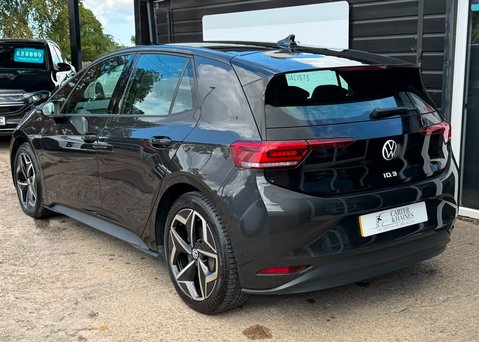 Volkswagen ID.3 Pro Performance 58kWh Life Hatchback 5dr Electric Auto (204 ps) 6