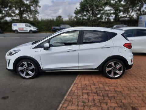 Ford Fiesta ACTIVE X 6
