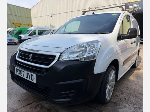 Peugeot Partner 1.6 BlueHDi 651 Professional Panel Van 5dr Diesel Manual L1 (112 g/km, 73.9 7