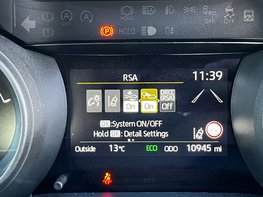 Toyota Yaris 1.5 Yaris Design HEV CVT 5dr 33