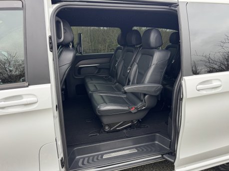 Mercedes-Benz V Class V250D AMG Line Auto Diesel Extra Long Wheelbase 8 SEATER/360 CAM/SAT NAV 26