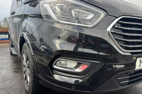 Ford Tourneo Custom 320 L1 Titanium X 185 ps 8 Seater 24