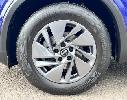 Nissan Qashqai 1.3 Qashqai Acenta Premium DiG-T MHEV 5dr 12