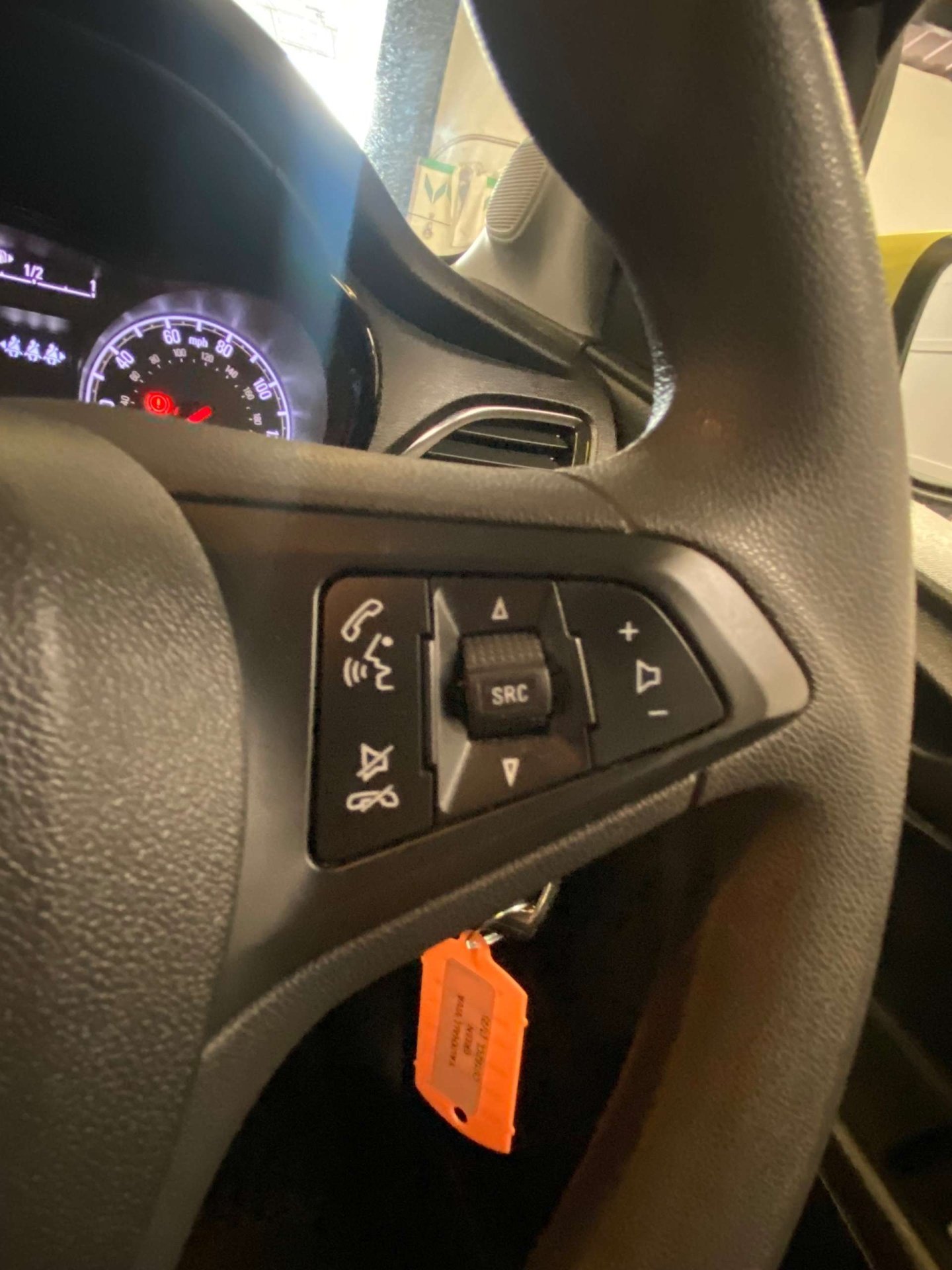 2018 Vauxhall Viva — image 17
