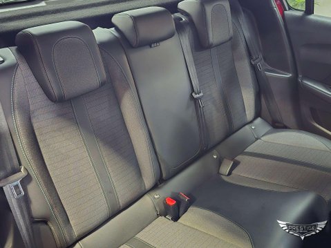 Peugeot 208 1.2 PureTech Allure Premium Hatchback 5dr Petrol Manual Euro 6 (s/s) (100 p 78