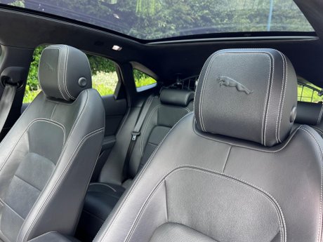 Jaguar E-Pace 2.0 D204 MHEV R-Dynamic SE Auto AWD Euro 6 (s/s) 5dr 34