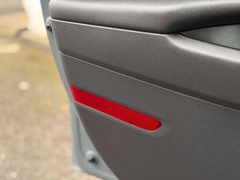 Hyundai IONIQ 38.3kWh Premium SE Auto 5dr 75