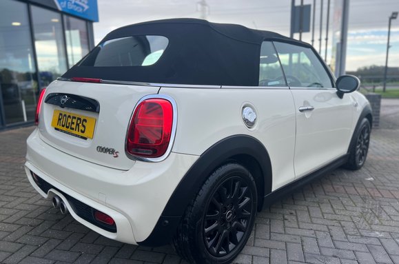 Mini Convertible COOPER S CLASSIC AUTO CONVERTIBLE 7
