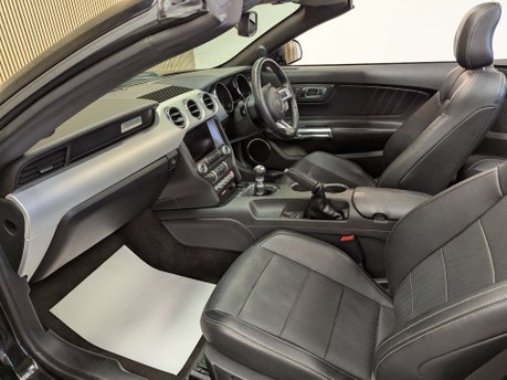 Ford Mustang 2.3 Mustang EcoBoost 2dr 37